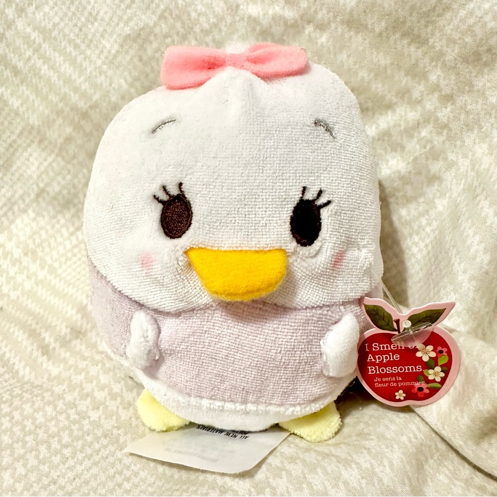 Brand New 4” Disney Store Ufufy Apple Blossom Scented Daisy Duck Plush Toy
